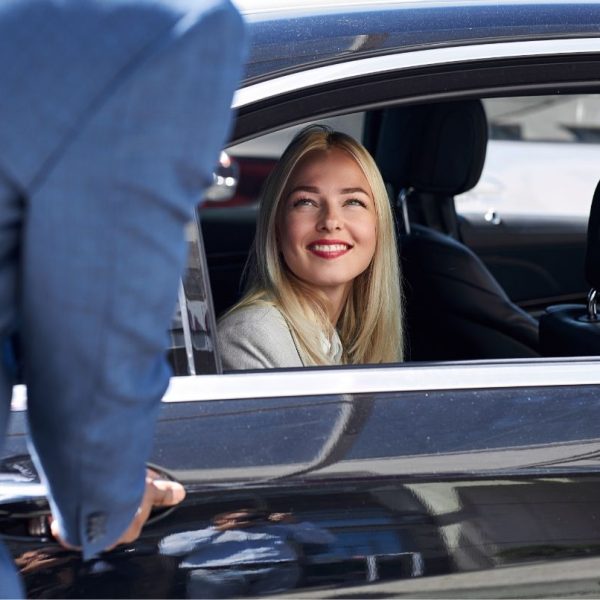 Comfortable private transportation from Skiathos airport to hotel